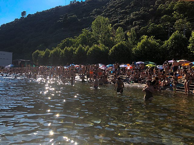 piscina fluvial villafranca bierzo