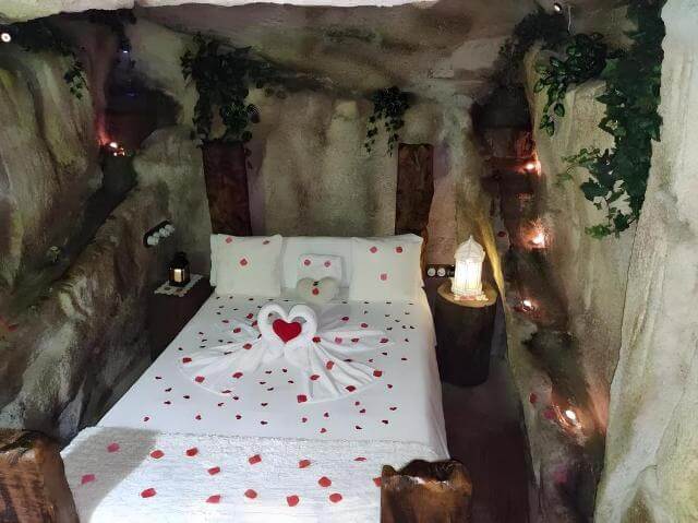 la cova casa romantica