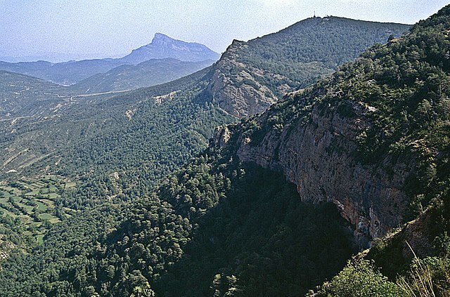 paisaje protegido san juan peña monte oroel huesca