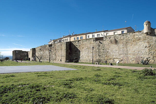 muralla ciudad rodrigo