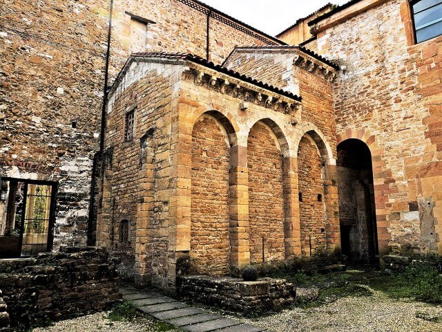 camara santa oviedo prerromanico asturiano camara santa oviedo prerromanico asturiano